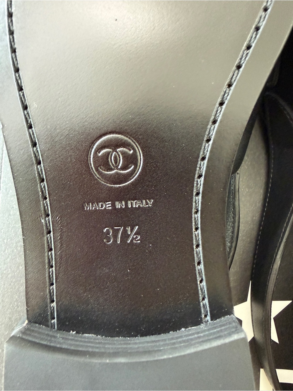 Chanel Metiers D’art 26 Strass CC Logo Black Leather Slingback Loafers Flats - Picture 14 of 14